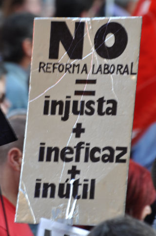 Cartel contra la reforma laboral.
